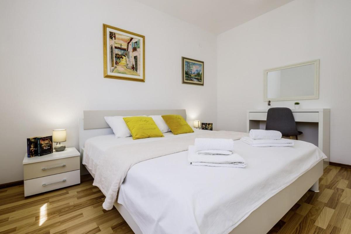 Hotel Ani In Trogir * Mittel-Dalmatien Donji Seget Zewnętrze zdjęcie